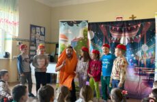 Więcej o: „Zdrowo i kolorowo” – teatrzyk